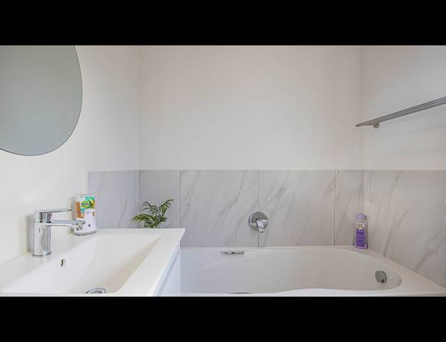 3 BEDROOM HOUSE FOR SALE IN BURGUNDY ESTATE